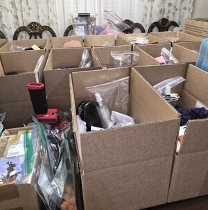 🛍🎁🤩MYSTERY BOXES (23-25 items in each box)